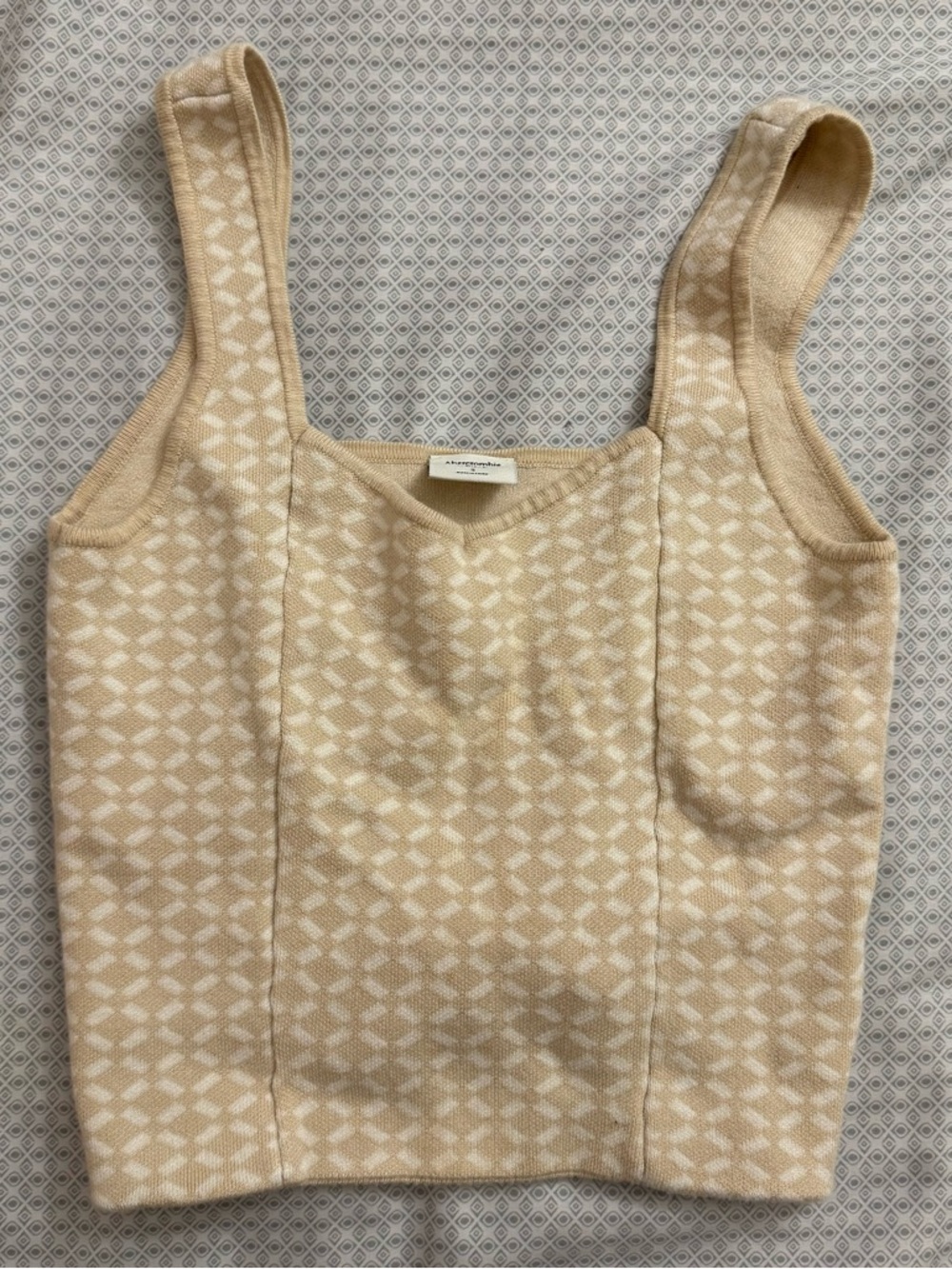 Abercrombie & Fitch Beige Cream Patterned Knit Tank - S